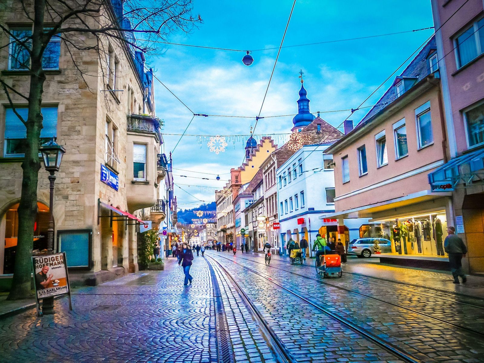 Карлсруе - резиденція права. 