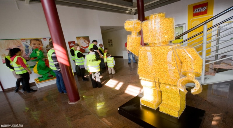 Екскурсія на завод LEGO в Ньїрейдьхазі